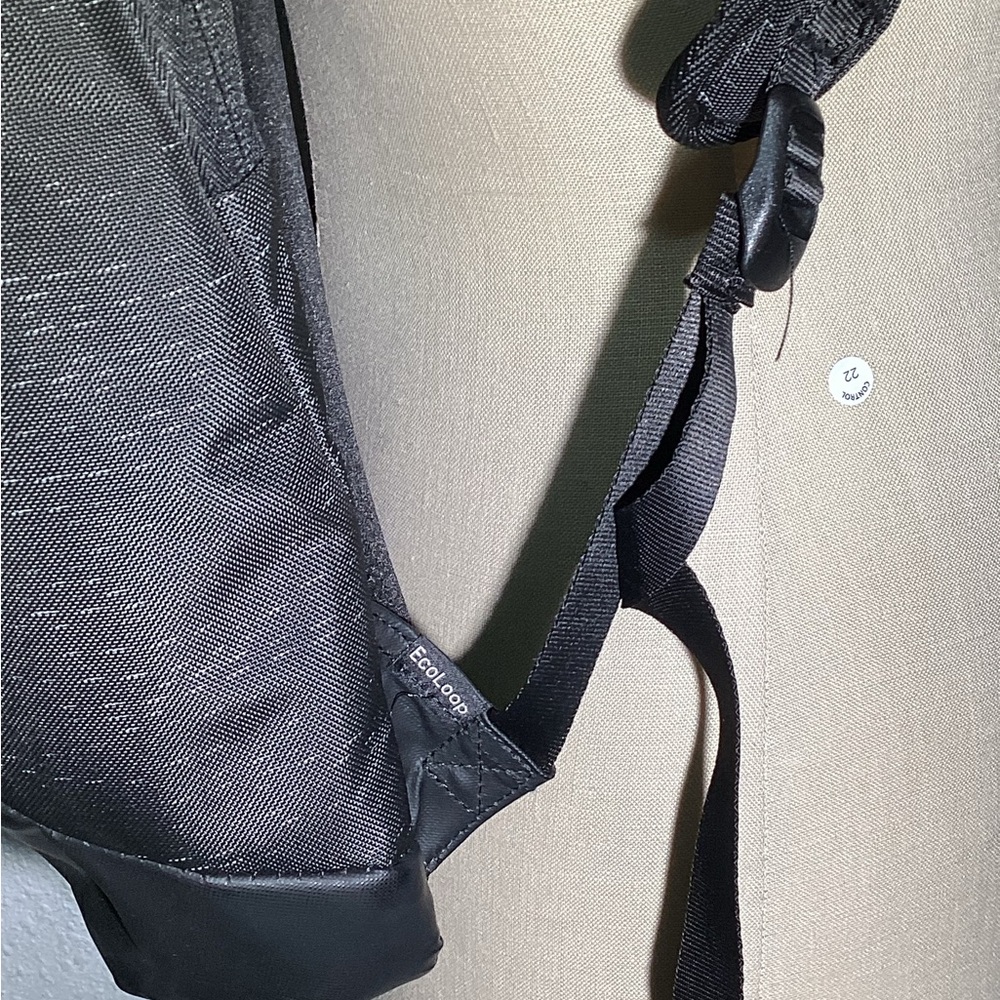 Alienware Black Backpack - image 5